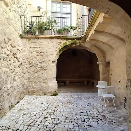 Centre Historique, Terrasse Privative Panoramique 아파트 위제